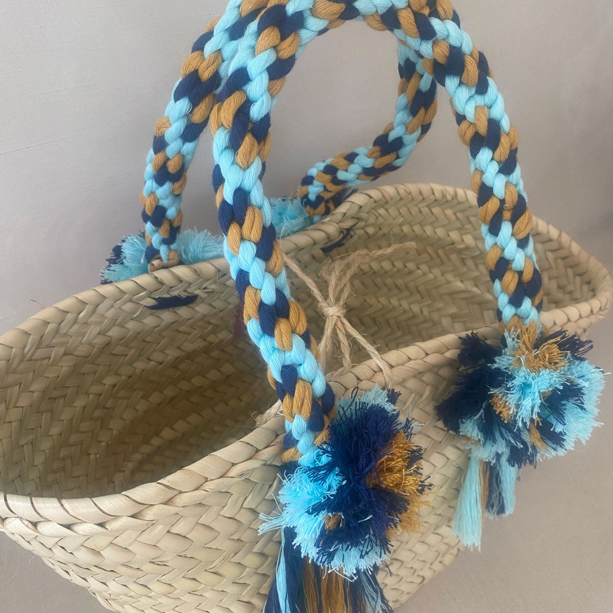 Coffa siciliana decorata borsa in paglia con manici intrecciati