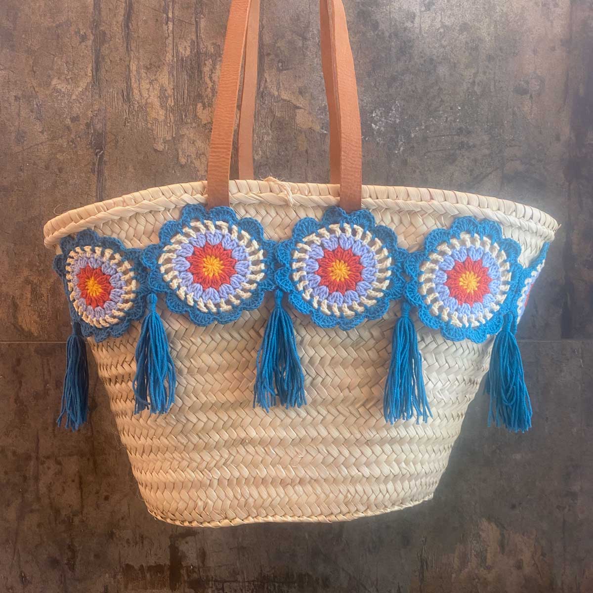 Coffa siciliana decorata borsa in paglia con granny squares uncinetto
