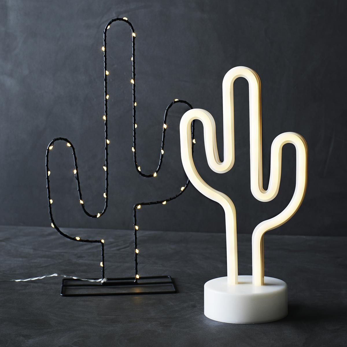 Madam Stoltz lampada luce led a forma di cactus